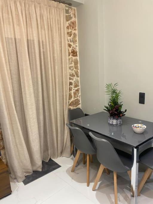 דירות אקרנאי Stone House 48 M מראה חיצוני תמונה